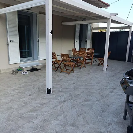 La Valle Degli Ulivi B بيت للعطل